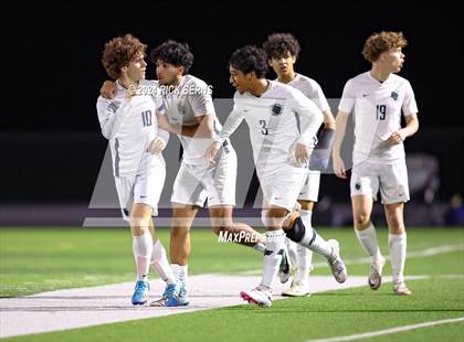 Thumbnail 1 in Grand Oaks vs College Park photogallery.