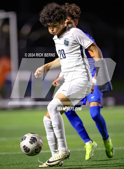 Thumbnail 1 in Grand Oaks vs College Park photogallery.