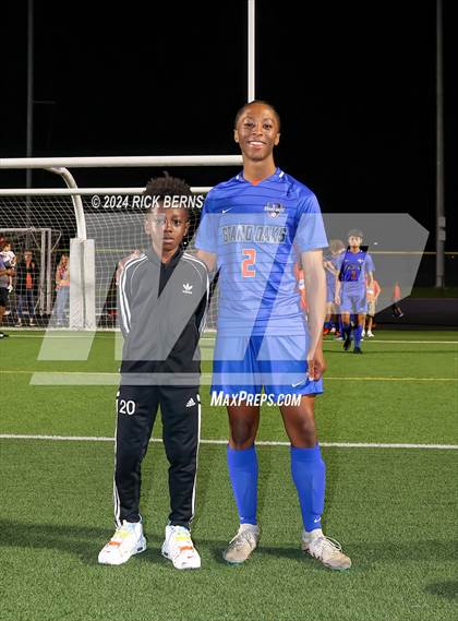 Thumbnail 2 in Grand Oaks vs College Park photogallery.