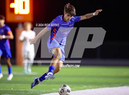 Thumbnail 3 in Grand Oaks vs College Park photogallery.