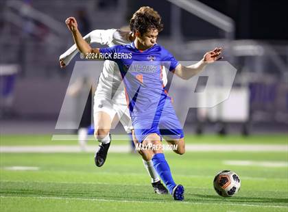 Thumbnail 3 in Grand Oaks vs College Park photogallery.