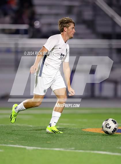 Thumbnail 3 in Grand Oaks vs College Park photogallery.