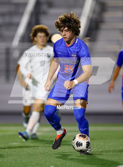 Thumbnail 3 in Grand Oaks vs College Park photogallery.