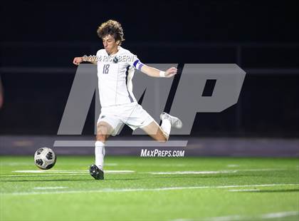 Thumbnail 2 in Grand Oaks vs College Park photogallery.
