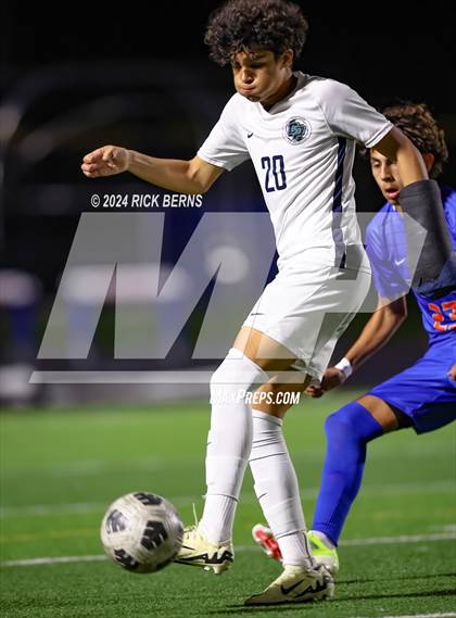 Thumbnail 3 in Grand Oaks vs College Park photogallery.