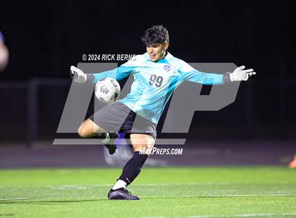 Thumbnail 3 in Grand Oaks vs College Park photogallery.
