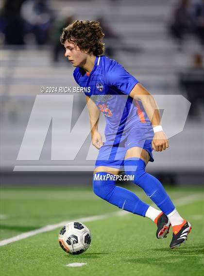 Thumbnail 2 in Grand Oaks vs College Park photogallery.
