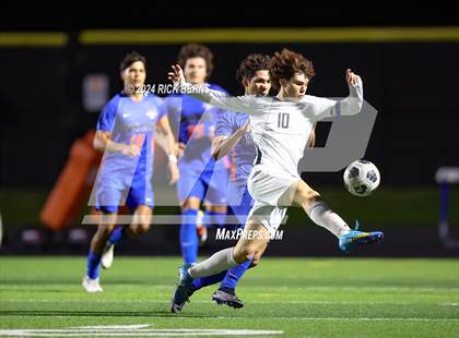 Thumbnail 1 in Grand Oaks vs College Park photogallery.