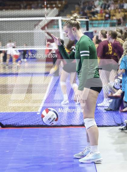 Thumbnail 3 in Fossil Ridge vs Loveland (CHSAA  5A First Round) photogallery.