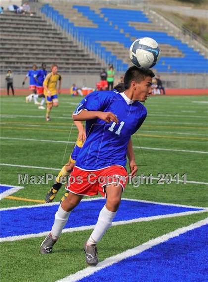 Thumbnail 2 in Grossmont vs. Crawford photogallery.
