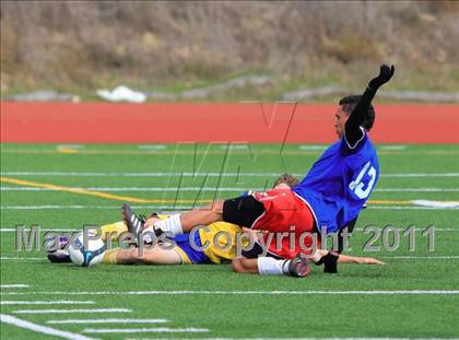 Thumbnail 2 in Grossmont vs. Crawford photogallery.