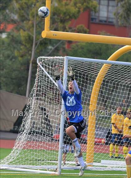 Thumbnail 2 in Grossmont vs. Crawford photogallery.