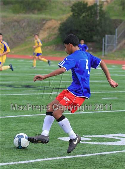 Thumbnail 2 in Grossmont vs. Crawford photogallery.