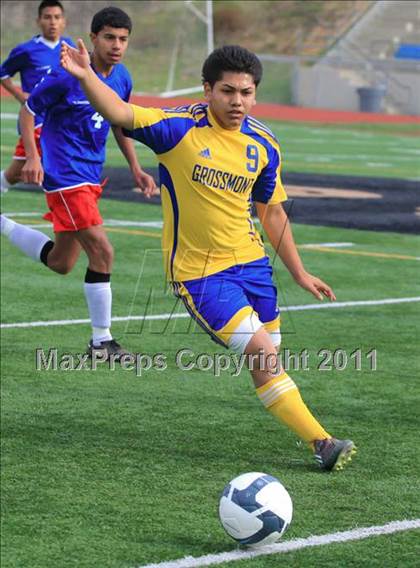 Thumbnail 3 in Grossmont vs. Crawford photogallery.