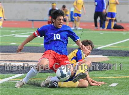 Thumbnail 2 in Grossmont vs. Crawford photogallery.