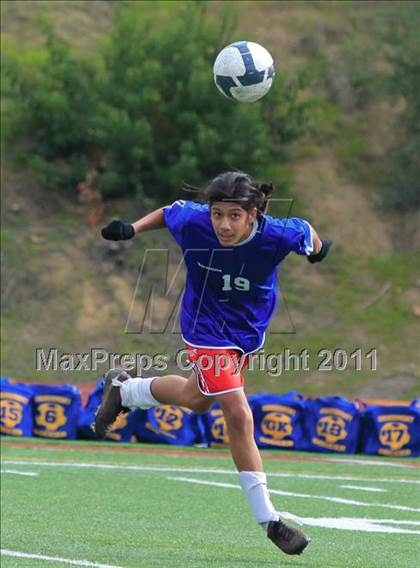 Thumbnail 3 in Grossmont vs. Crawford photogallery.