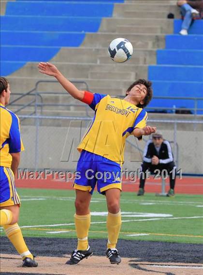 Thumbnail 1 in Grossmont vs. Crawford photogallery.