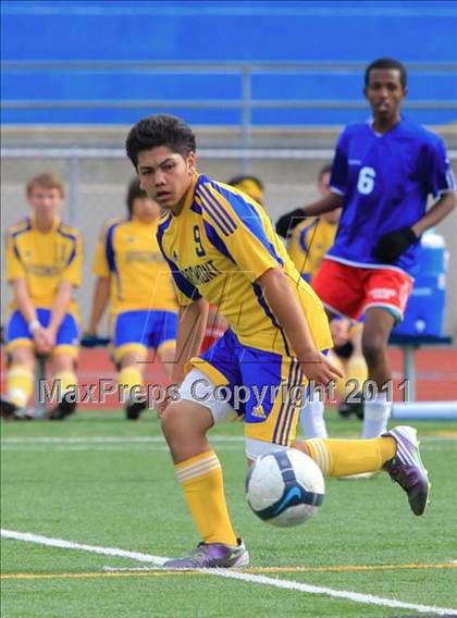 Thumbnail 1 in Grossmont vs. Crawford photogallery.
