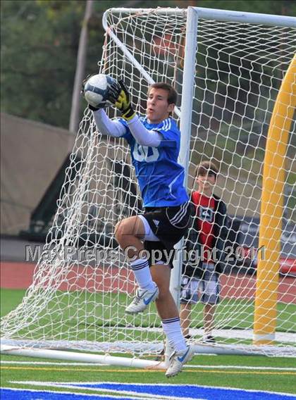 Thumbnail 3 in Grossmont vs. Crawford photogallery.