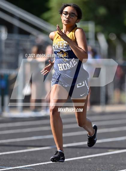 Thumbnail 2 in Section 6 Class A Track and Field Championships (Girls) photogallery.
