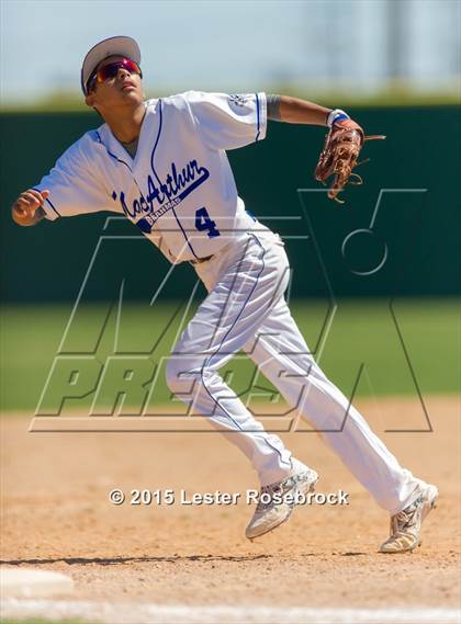 Thumbnail 3 in Uvalde @ MacArthur photogallery.