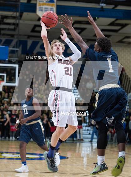 Thumbnail 1 in Madison vs. Hylton (VHSL 6A Quarterfinal Playoff) photogallery.