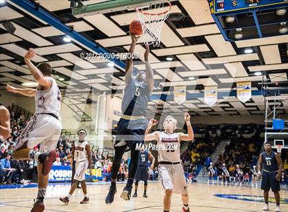 Thumbnail 3 in Madison vs. Hylton (VHSL 6A Quarterfinal Playoff) photogallery.