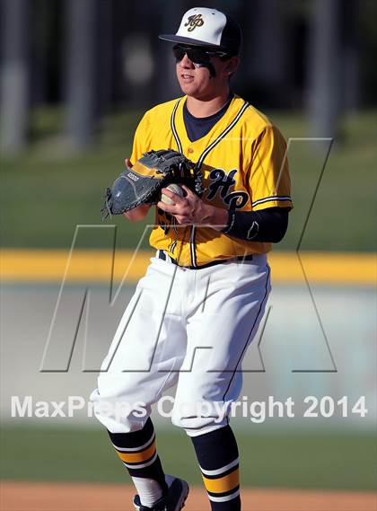 Thumbnail 3 in Highland Park vs. Wakeland (UIL 4A Region II Bi-District Playoff) photogallery.