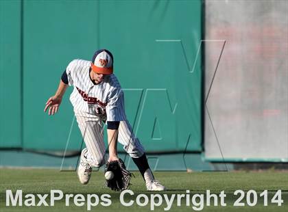 Thumbnail 3 in Highland Park vs. Wakeland (UIL 4A Region II Bi-District Playoff) photogallery.