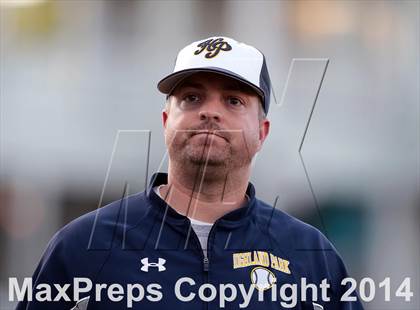 Thumbnail 1 in Highland Park vs. Wakeland (UIL 4A Region II Bi-District Playoff) photogallery.