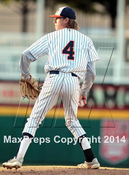 Thumbnail 2 in Highland Park vs. Wakeland (UIL 4A Region II Bi-District Playoff) photogallery.
