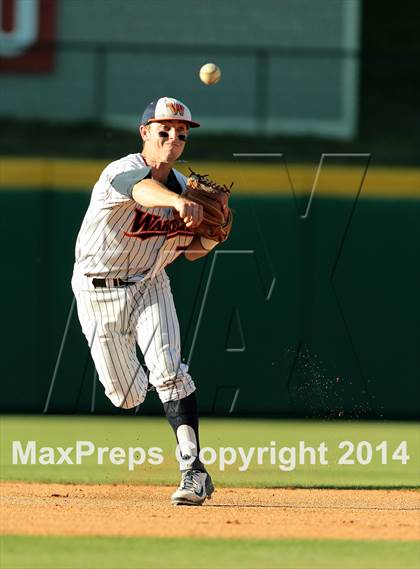 Thumbnail 1 in Highland Park vs. Wakeland (UIL 4A Region II Bi-District Playoff) photogallery.