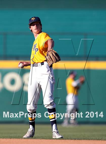 Thumbnail 2 in Highland Park vs. Wakeland (UIL 4A Region II Bi-District Playoff) photogallery.
