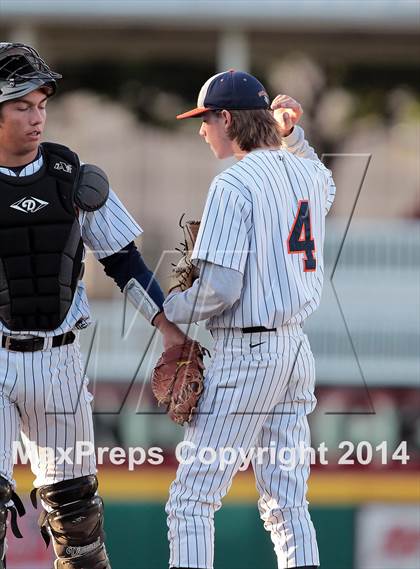 Thumbnail 1 in Highland Park vs. Wakeland (UIL 4A Region II Bi-District Playoff) photogallery.