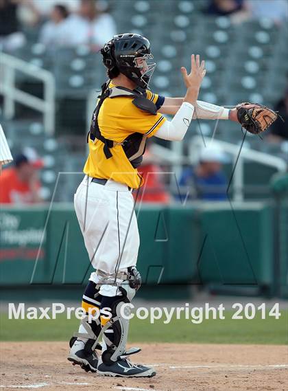 Thumbnail 1 in Highland Park vs. Wakeland (UIL 4A Region II Bi-District Playoff) photogallery.