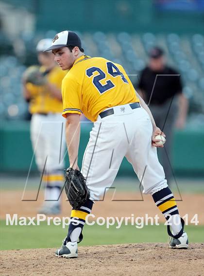 Thumbnail 2 in Highland Park vs. Wakeland (UIL 4A Region II Bi-District Playoff) photogallery.