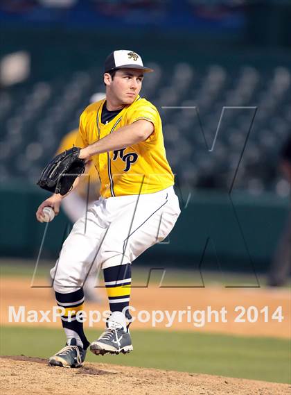 Thumbnail 2 in Highland Park vs. Wakeland (UIL 4A Region II Bi-District Playoff) photogallery.