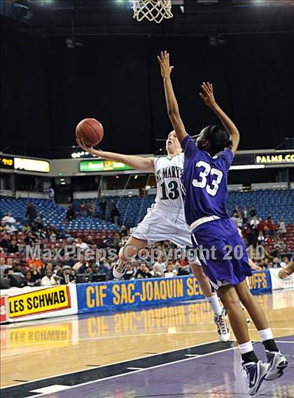 Thumbnail 3 in St. Mary's vs. Sacramento (CIF SJS D3 Finals) photogallery.