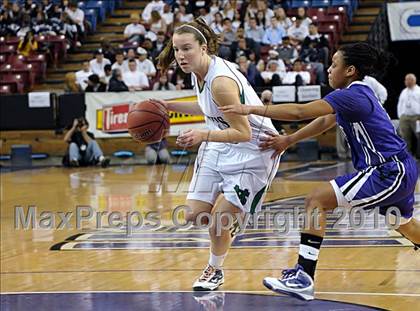 Thumbnail 2 in St. Mary's vs. Sacramento (CIF SJS D3 Finals) photogallery.