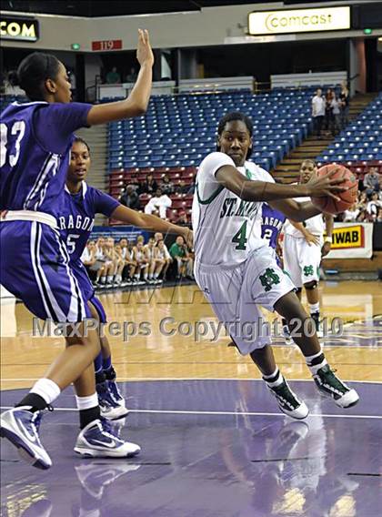 Thumbnail 2 in St. Mary's vs. Sacramento (CIF SJS D3 Finals) photogallery.