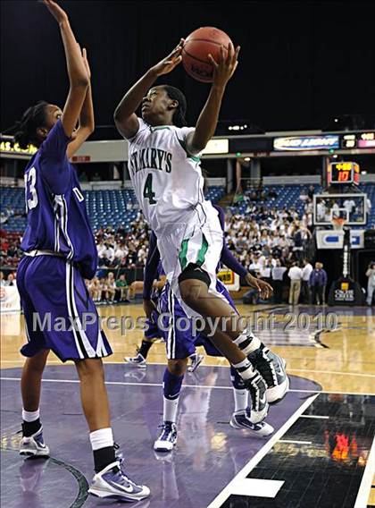 Thumbnail 1 in St. Mary's vs. Sacramento (CIF SJS D3 Finals) photogallery.