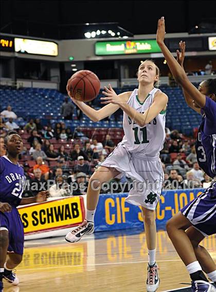 Thumbnail 1 in St. Mary's vs. Sacramento (CIF SJS D3 Finals) photogallery.