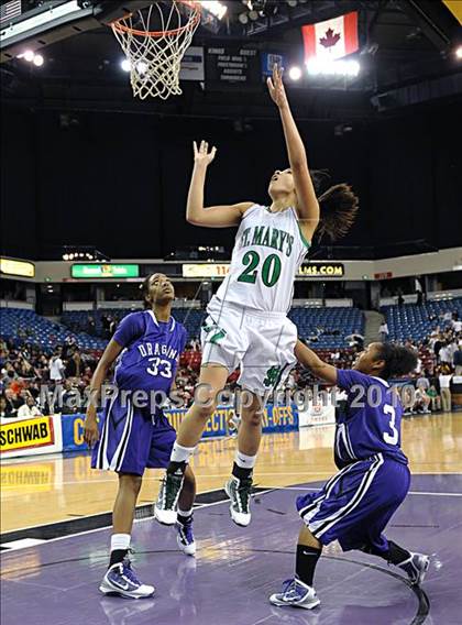 Thumbnail 1 in St. Mary's vs. Sacramento (CIF SJS D3 Finals) photogallery.