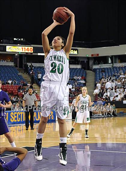 Thumbnail 3 in St. Mary's vs. Sacramento (CIF SJS D3 Finals) photogallery.