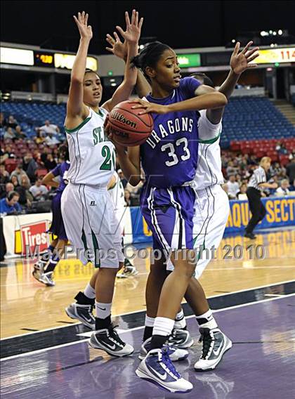Thumbnail 1 in St. Mary's vs. Sacramento (CIF SJS D3 Finals) photogallery.