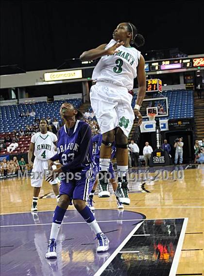Thumbnail 2 in St. Mary's vs. Sacramento (CIF SJS D3 Finals) photogallery.