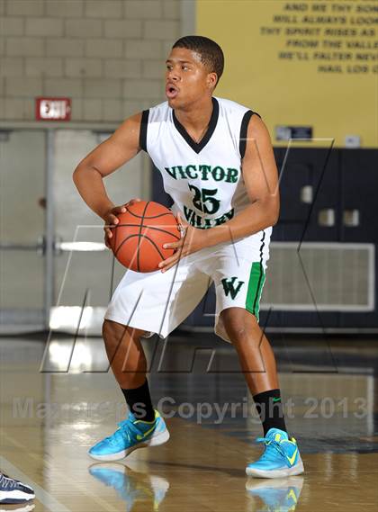 Thumbnail 3 in Roosevelt vs. Victor Valley (I Have a Dream Classic) photogallery.