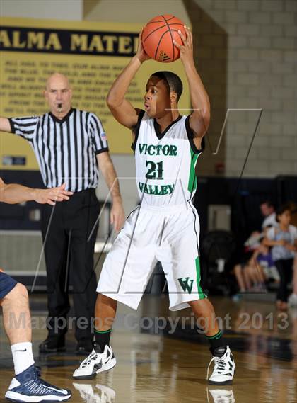 Thumbnail 2 in Roosevelt vs. Victor Valley (I Have a Dream Classic) photogallery.