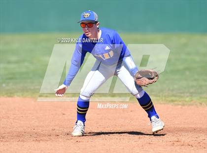 Thumbnail 2 in Bland vs Leonard (Pottsboro Invitational) photogallery.