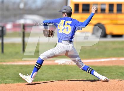 Thumbnail 1 in Bland vs Leonard (Pottsboro Invitational) photogallery.